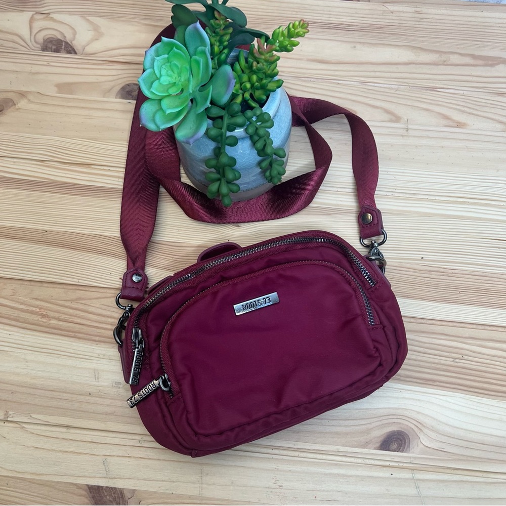 Roots 73 Burgundy Top Zip Nylon Crossbody Purse